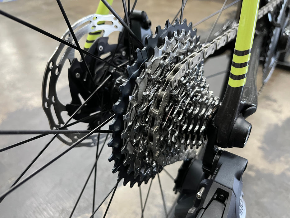 Cervelo R5 Limited Edition Paris Green SRAM Force eTap AXS D1 w/Profile Design GMR 38 Wheels