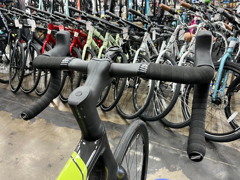 Cervelo R5 Limited Edition Paris Green SRAM Force eTap AXS D1 w/Profile Design GMR 38 Wheels