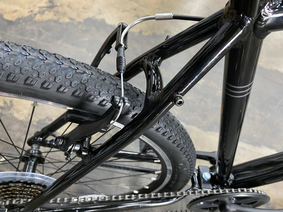 Batch The Lifestyle Bicycle Shimano Tourney - Demo