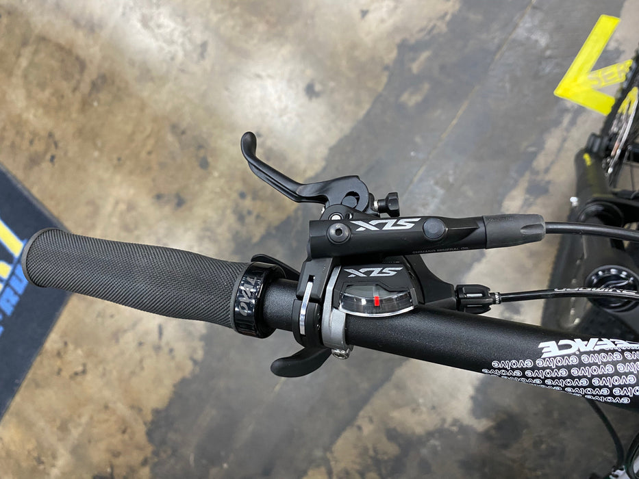 Breezer Bikes Lightning Pro 27+ SLX 11 Speed - Gray/Turquoise