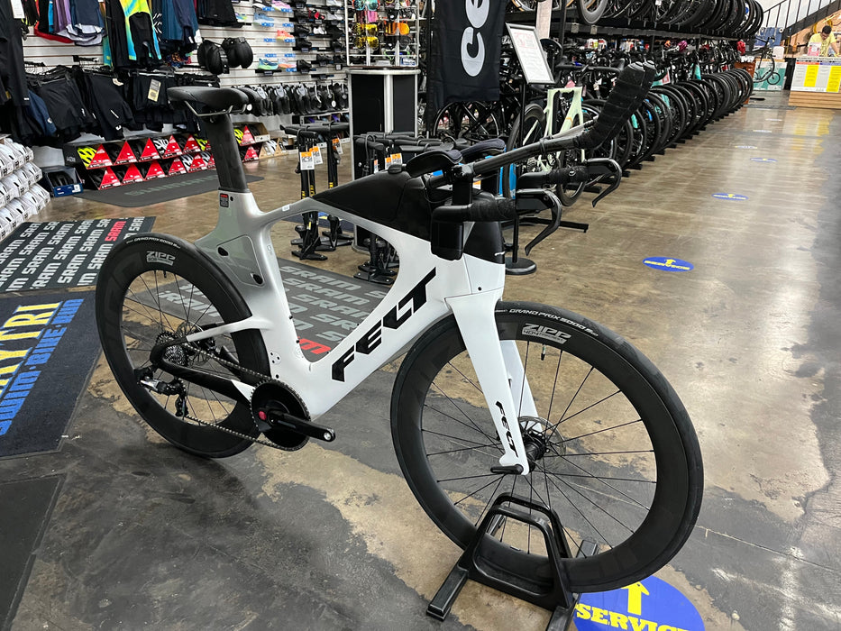 Felt IA FRD 2.0 SRAM Force D2 eTap AXS 1X Powermeter ZIPP 404/808 Firecrest Wheels
