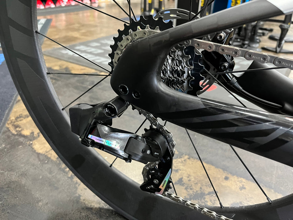Felt IA FRD 2.0 SRAM Force D2 eTap AXS 1X Powermeter ZIPP 404/808 Firecrest Wheels