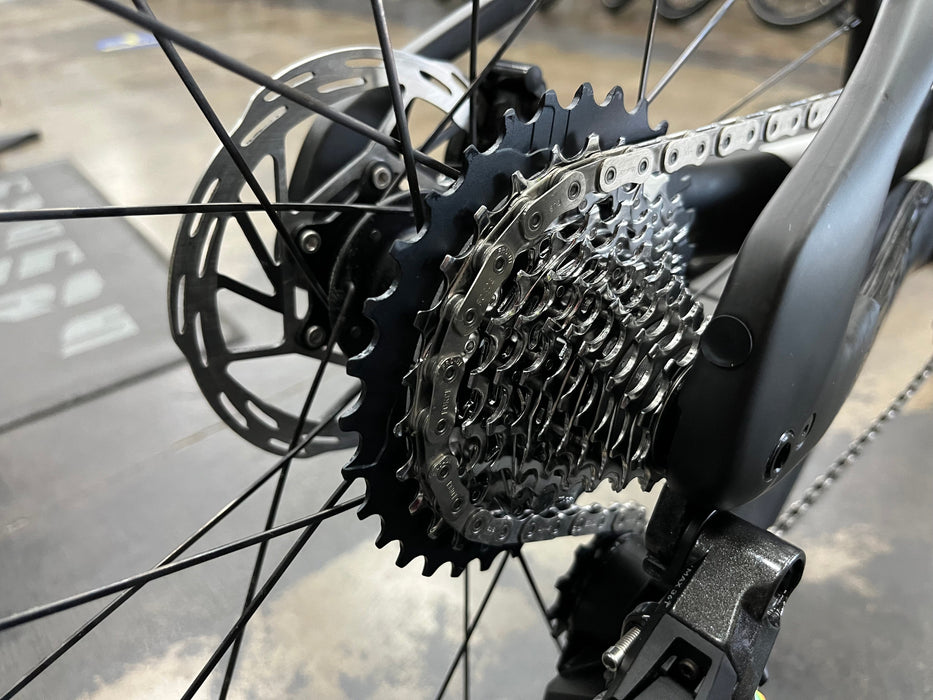 Felt IA FRD 2.0 SRAM Force D2 eTap AXS 1X Powermeter ZIPP 404/808 Firecrest Wheels