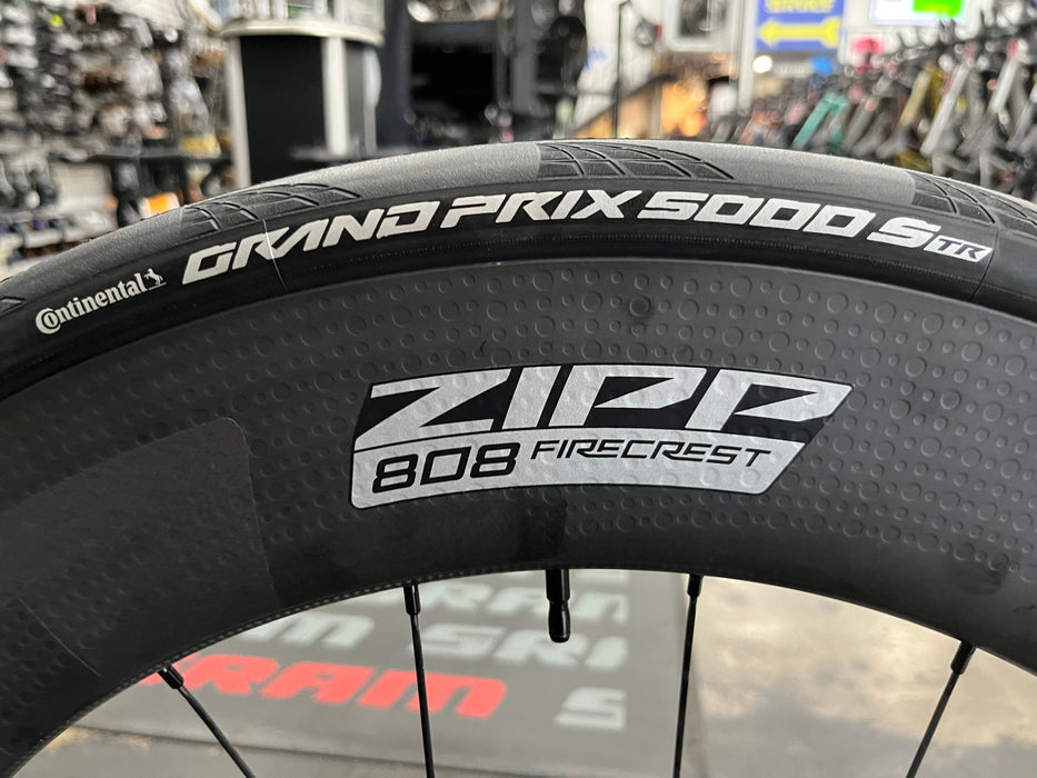 Felt IA FRD 2.0 SRAM Force D2 eTap AXS 1X Powermeter ZIPP 404/808 Firecrest Wheels
