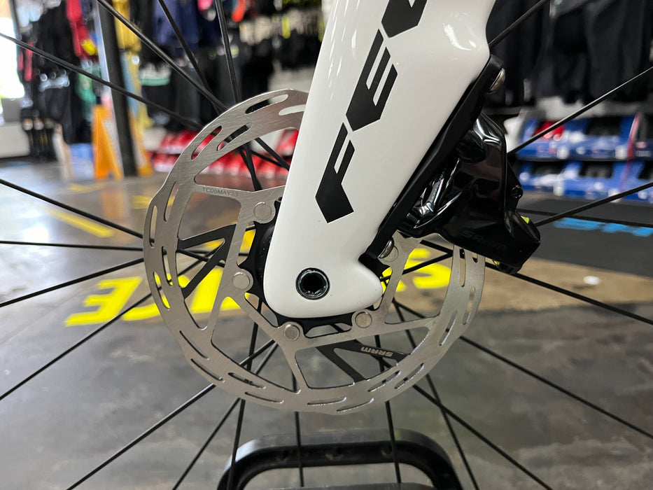 Felt IA FRD 2.0 SRAM Force D2 eTap AXS 1X Powermeter ZIPP 404/808 Firecrest Wheels