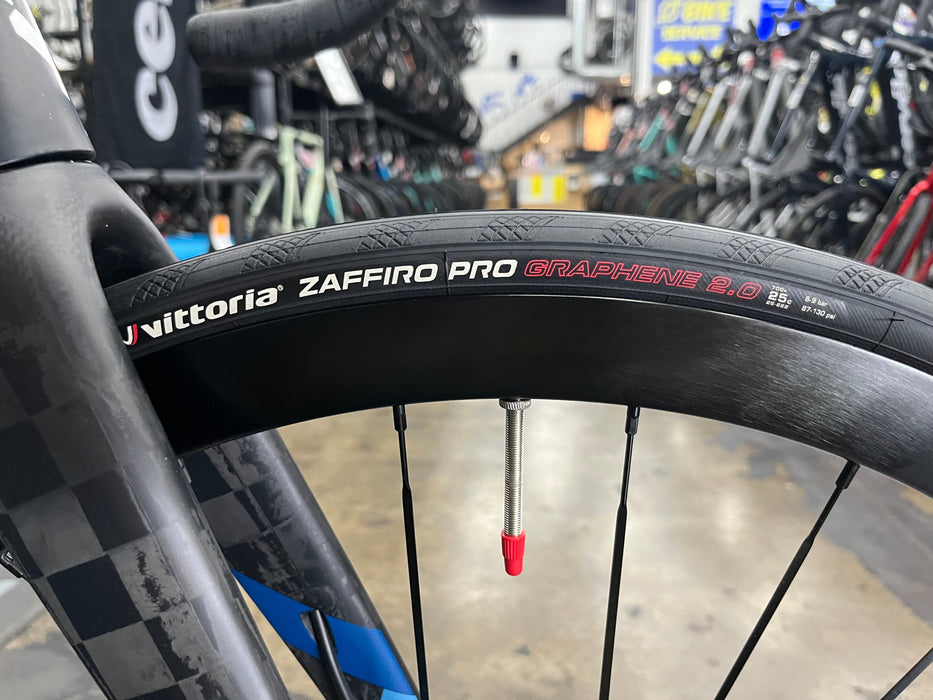 Felt AR FRD Ultimate SRAM Red eTap AXS 12 speed with Vision Team 35 alloy wheels