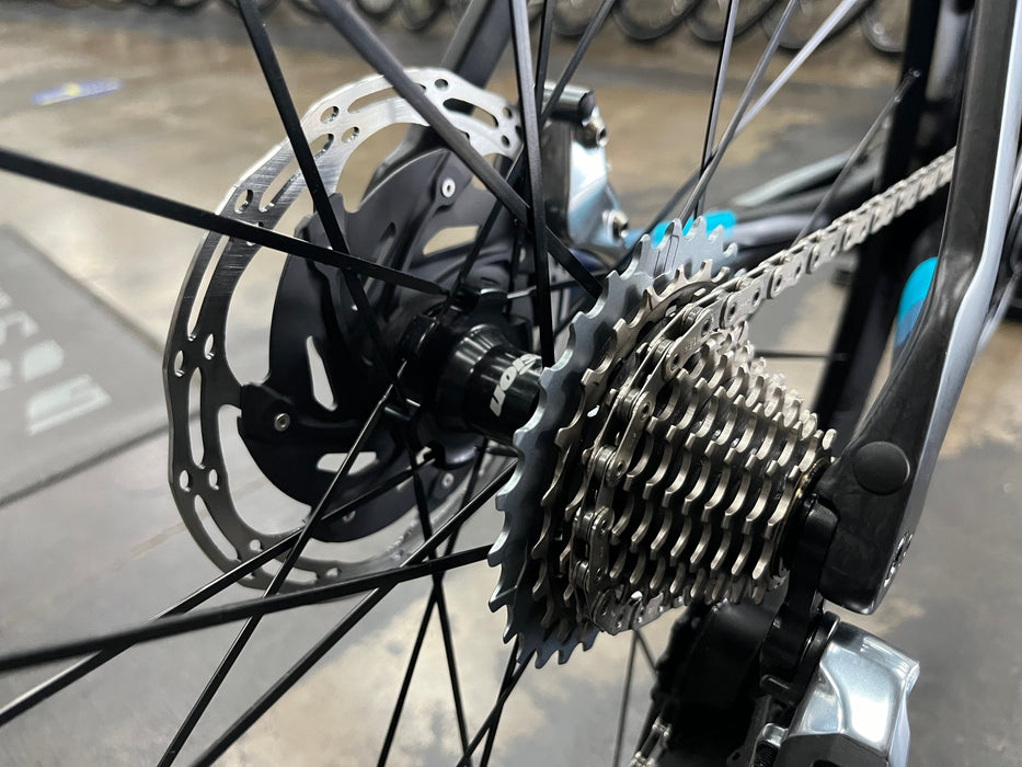 Felt AR FRD Ultimate SRAM Red eTap AXS 12 speed with Vision Team 35 alloy wheels