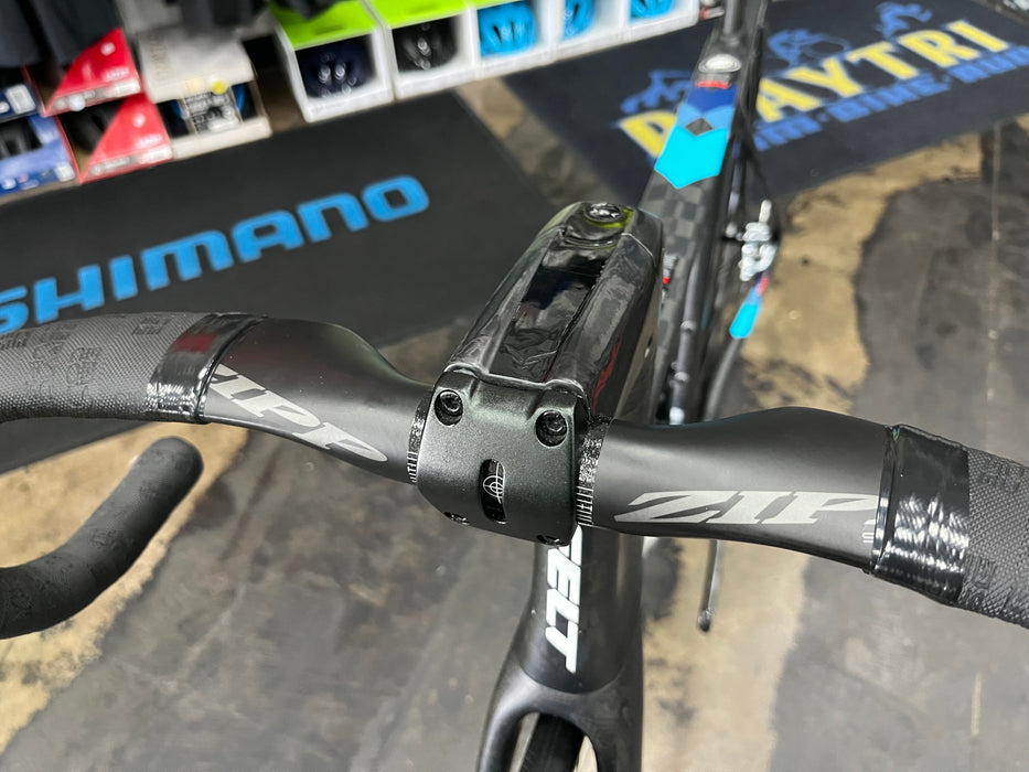 Felt AR FRD Ultimate SRAM Red eTap AXS 12 speed with Vision Team 35 alloy wheels