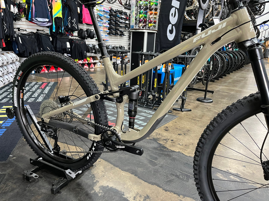 Fuji Rakan 29 1.5 - Clay/Gray
