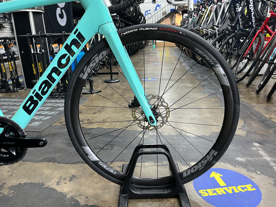 Bianchi Sprint Shimano 105 12-Speed