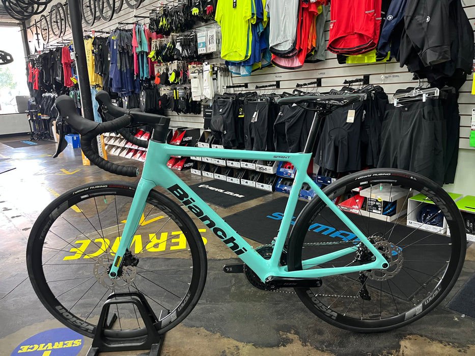 Bianchi Sprint Shimano 105 12-Speed - 2025