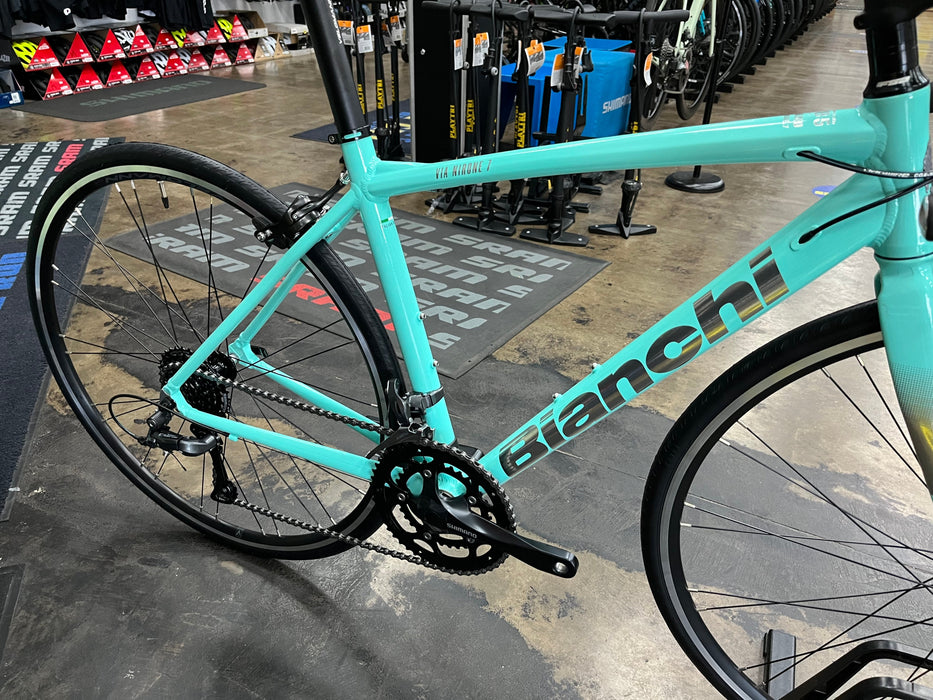 Bianchi Via Nirone 7 Shimano Claris 8-Speed