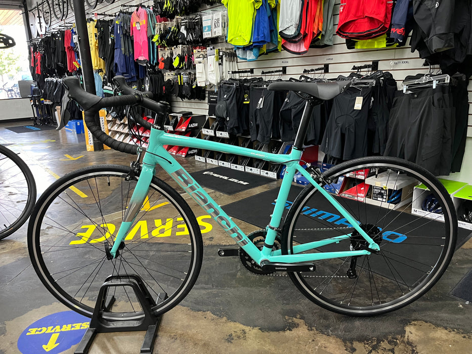 Bianchi Via Nirone 7 Shimano Claris 8-Speed