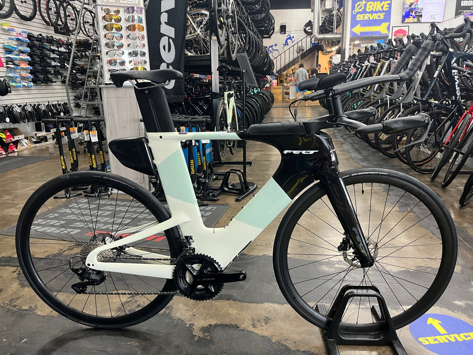 Felt IAX Advanced Shimano 105 12-Speed - Sage White 2025
