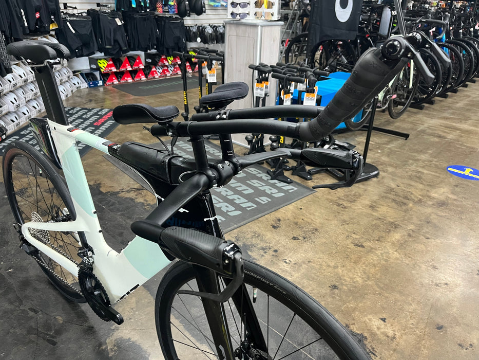 Felt IAX Advanced Shimano 105 12-Speed - Sage White 2025