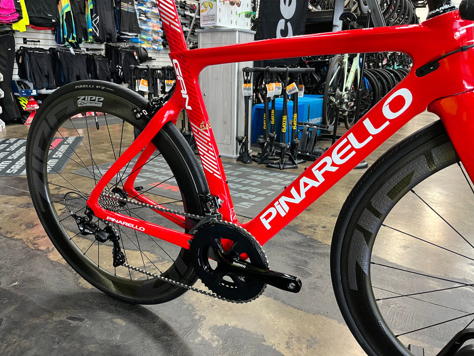 Pinarello Gan Rim Shimano 105 11 Speed - ZIPP 404 Firecrest Wheelset - Red
