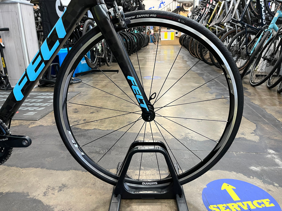 Felt FR2 Shimano Ultegra Di2 11 speed Rim Brake DEMO