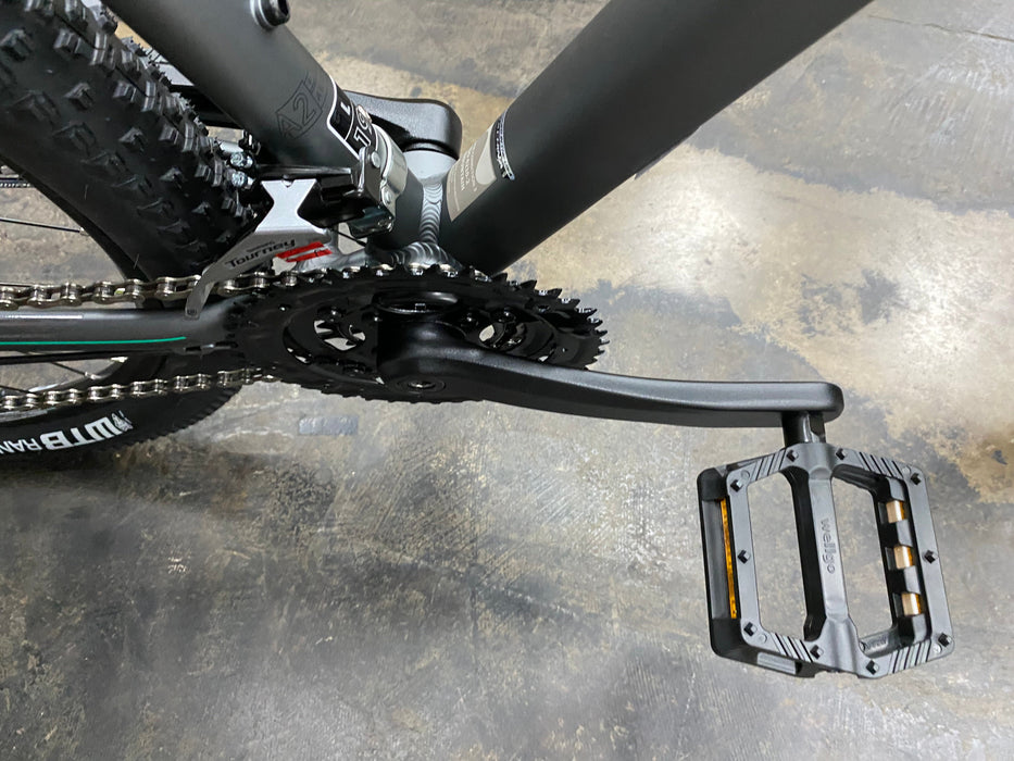 Fuji Nevada 29 1.9 Shimano Tourney - Satin Graphite
