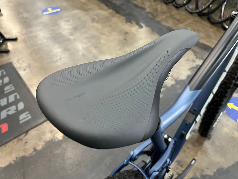 Giant Stance 2 Shimano Deore 12 Speed - Blue Ashes 2021