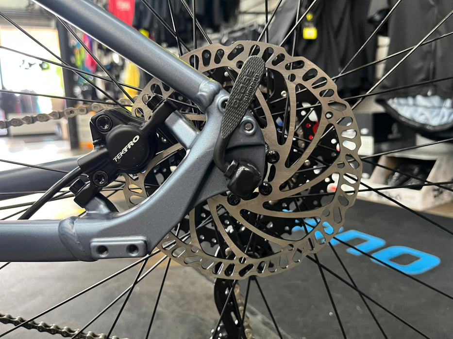 Giant Talon 2 27.5 Microshift Advent 1x9 - Knight Shield 2022