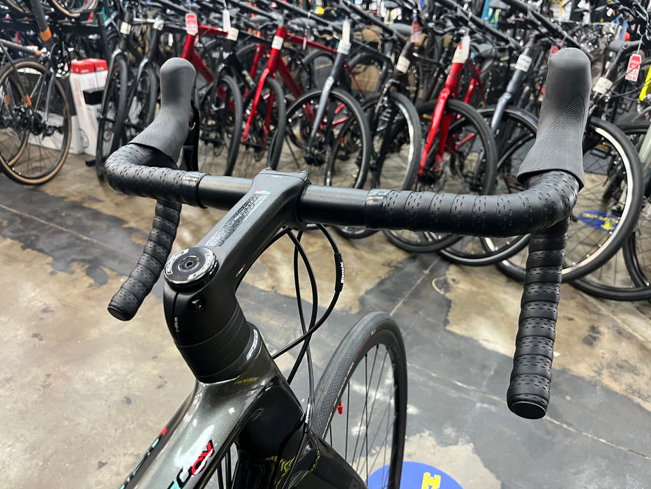 Bianchi Infinito CV Disc Shimano Ultegra 11 Speed - Black DEMO