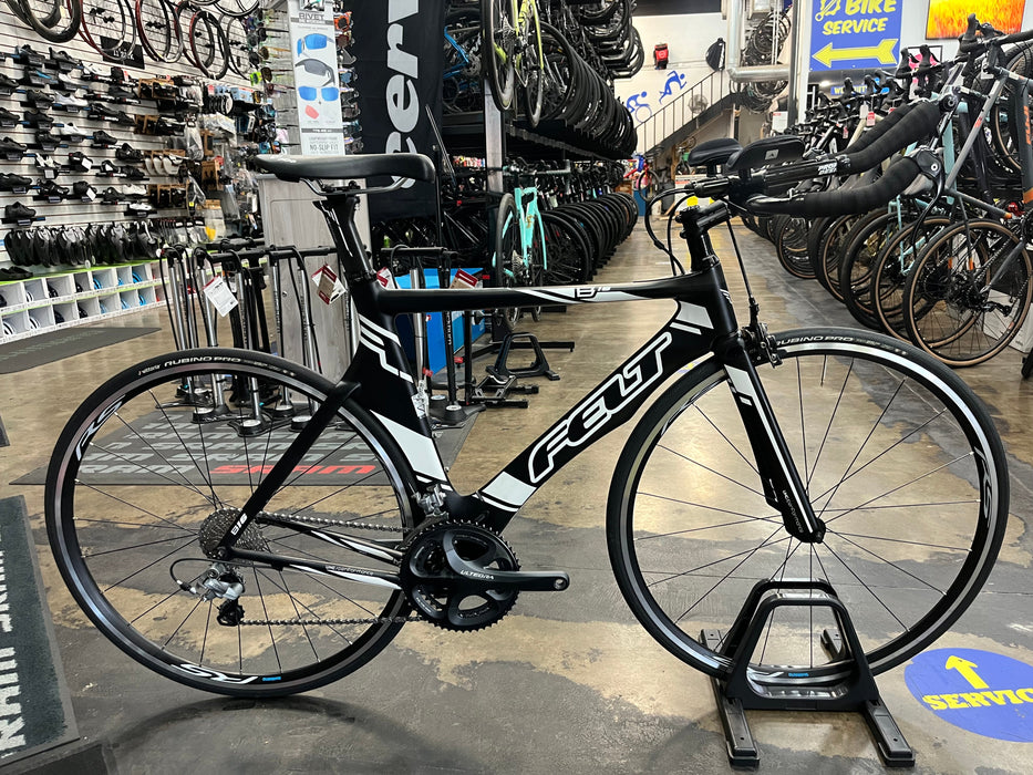 Felt B16 Shimano Ultegra 10 Speed - Carbon/Black/White 2013 USED