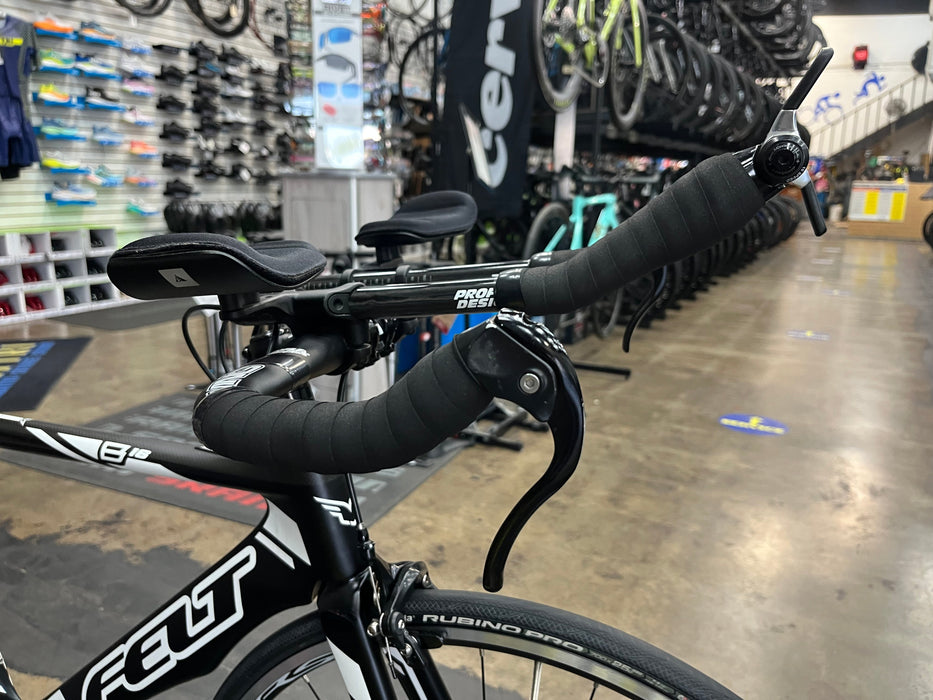 Felt B16 Shimano Ultegra 10 Speed - Carbon/Black/White 2013 USED