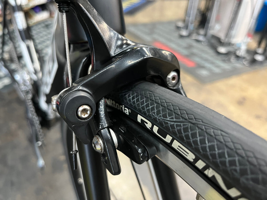 Felt B16 Shimano Ultegra 10 Speed - Carbon/Black/White 2013 USED