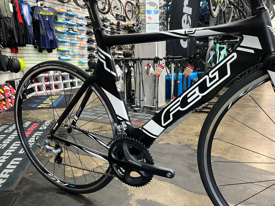 Felt B16 Shimano Ultegra 10 Speed - Carbon/Black/White 2013 USED
