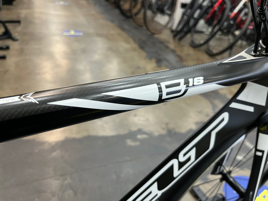 Felt B16 Shimano Ultegra 10 Speed - Carbon/Black/White 2013 USED