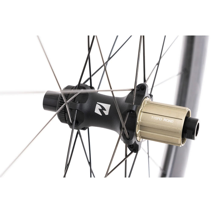 Reynolds AR60 Disc Carbon Clincher Tubeless Wheelset