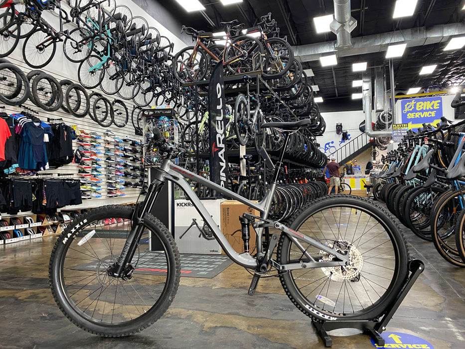 Fuji Auric 27.5 1.5 Deore 11 Speed - Satin Hazy Silver