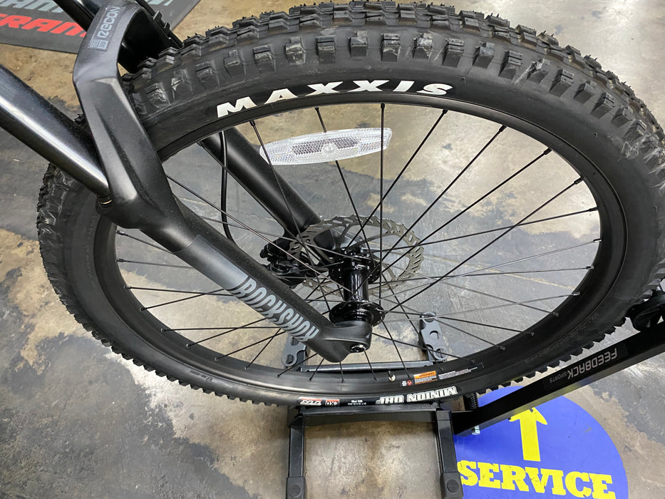 Fuji Auric 27.5 1.5 Deore 11 Speed - Satin Hazy Silver