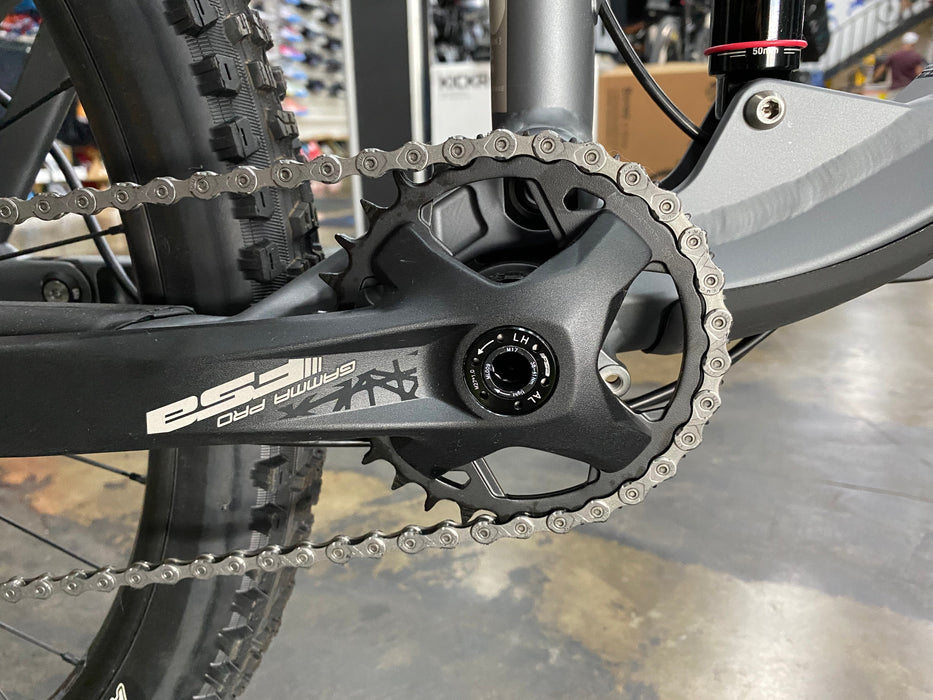 Fuji Auric 27.5 1.5 Deore 11 Speed - Satin Hazy Silver