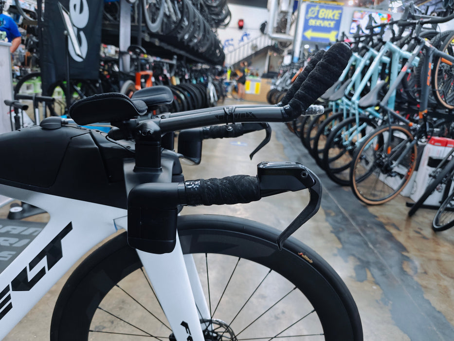 Felt IA FRD 2.0 SRAM Force D1 eTap AXS 1X Powermeter ZIPP 404/808 Firecrest Wheels - 2025