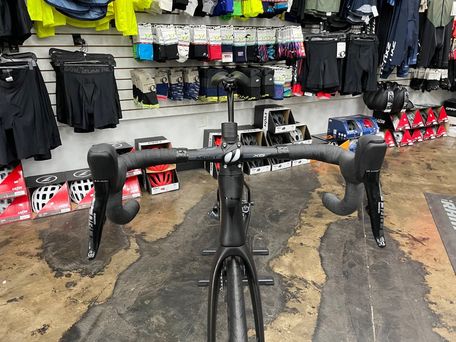 Pinarello Prince Disc SRAM D1 Force eTap AXS - BOB 2023