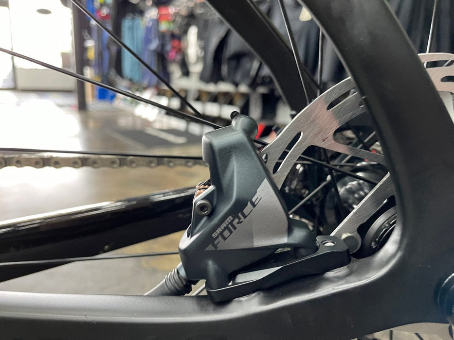 Pinarello Prince Disc SRAM D1 Force eTap AXS - BOB 2023